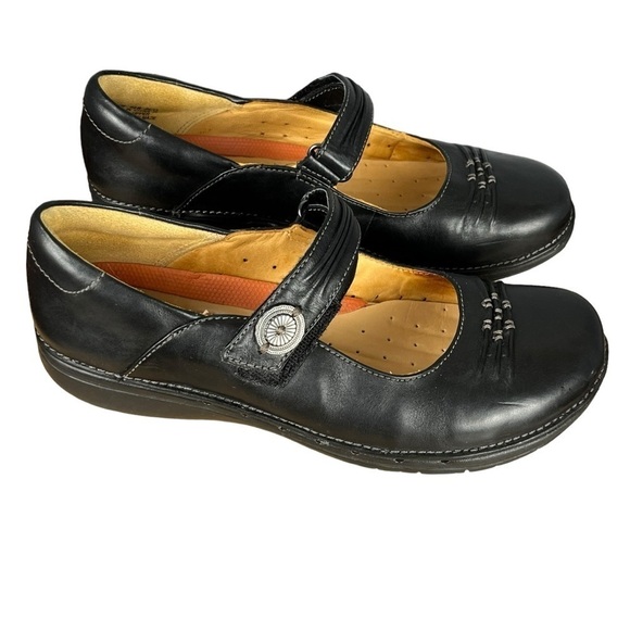 Unstructured Clarks Mary Jane Style Black Comfort Shoes Dark Academia Sz. 6.5 W - Picture 2 of 15